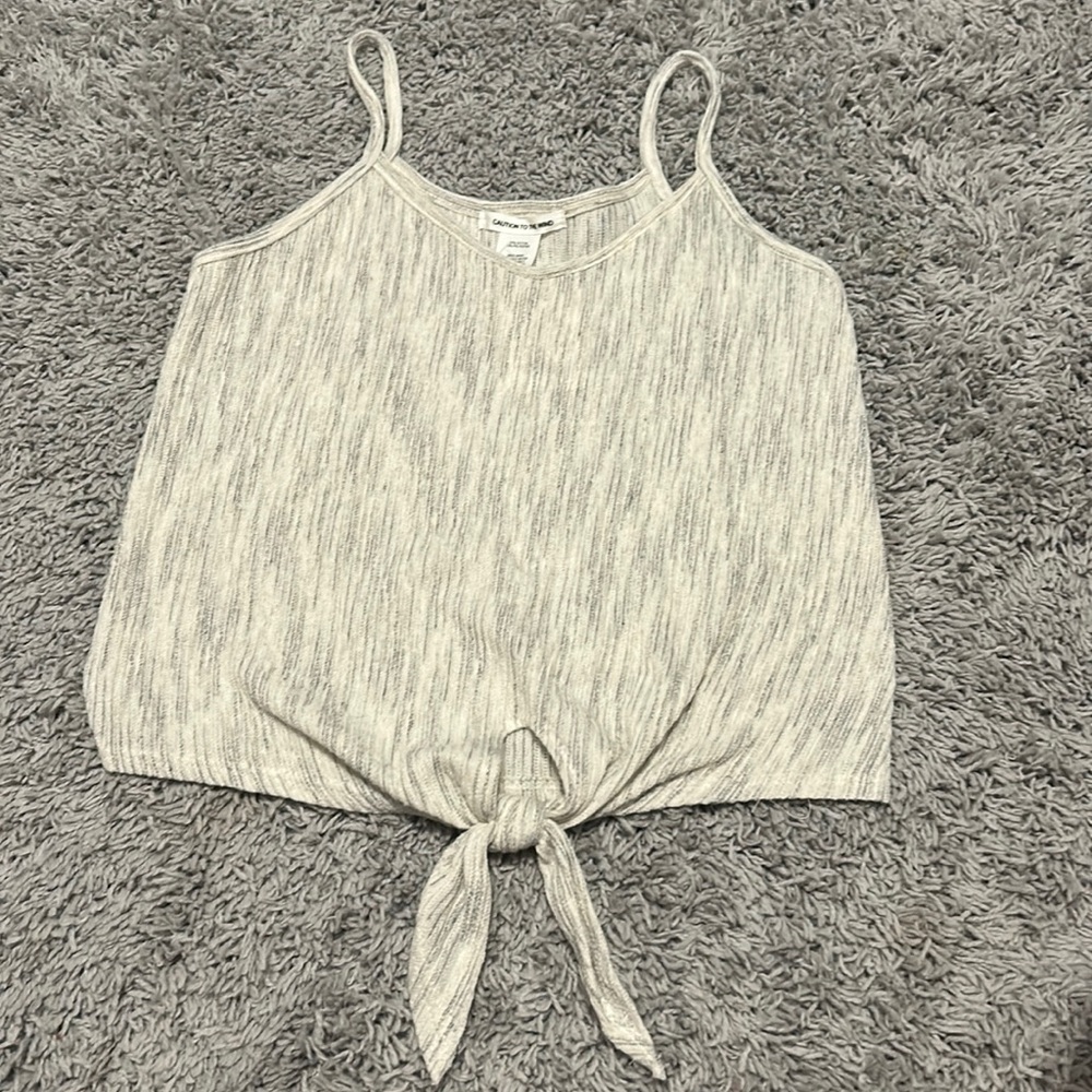 White&Grey Casual Top, Brand: Caution to the wind, Size: Women’s Small